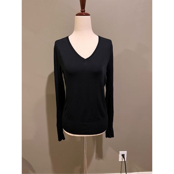 BCBG Tops - BCBG long sleeve black v-neck top